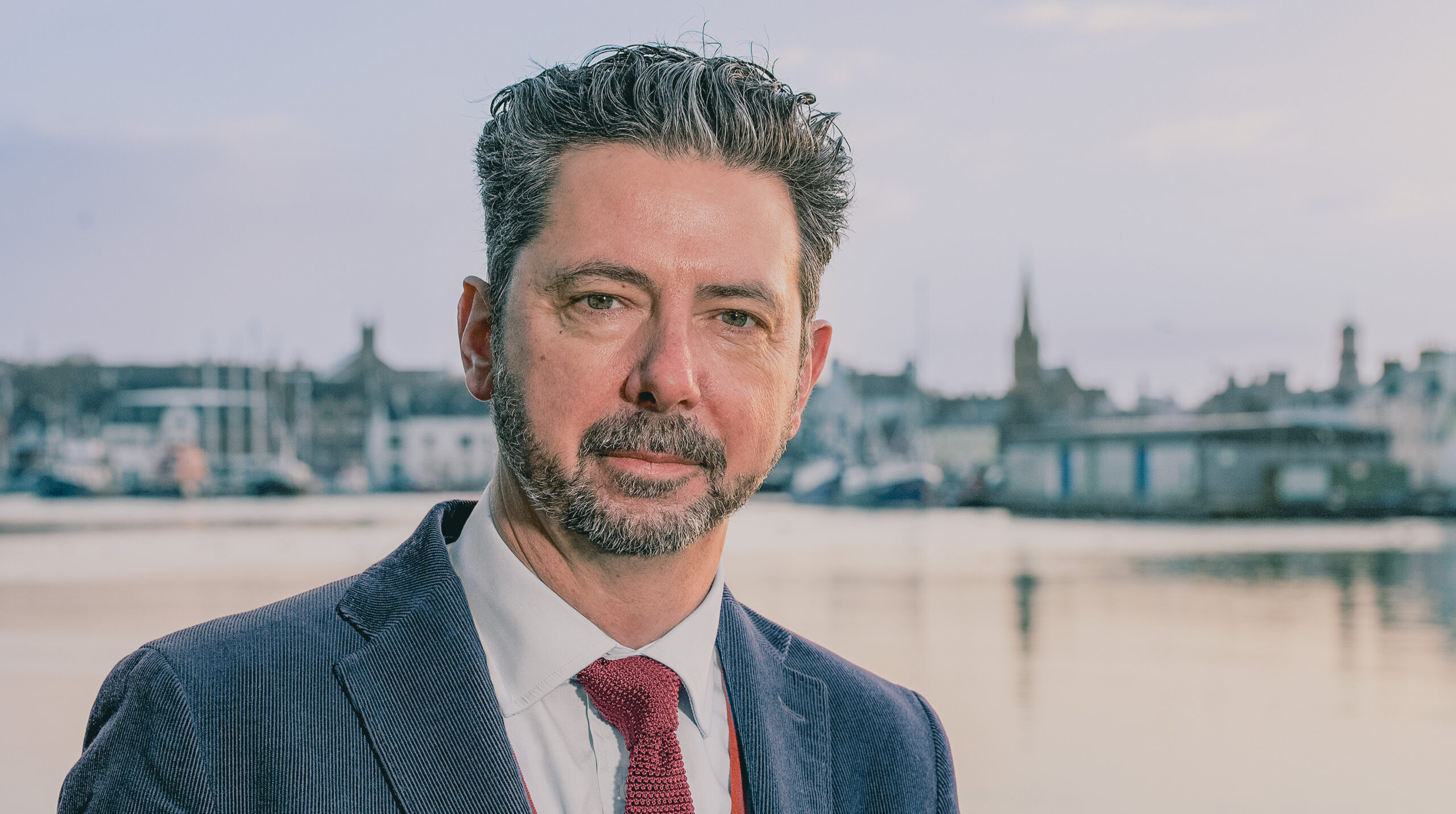 Torcuil Crichton - a Voice for the Isles. Labour Na h-Eileanan an Iar.